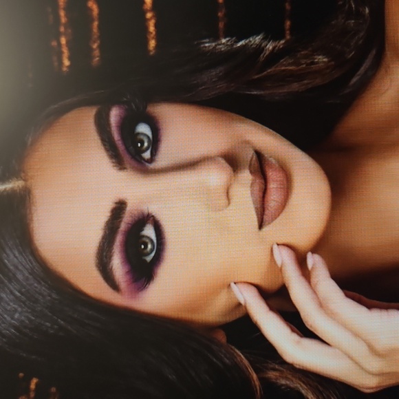 Beauty creations fortune teller eye shadow palette - Picture 12 of 12